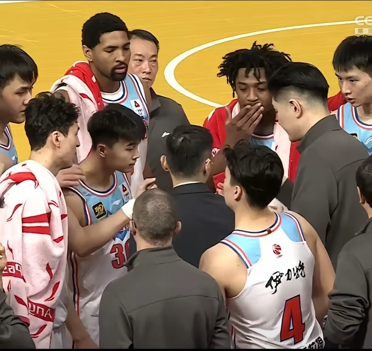 法国杯赛程吃紧，新奥尔良鹈鹕加时末段远射贴柱，球迷炸锅，阵容厚度经受考验的简单介绍-爱游戏大陆