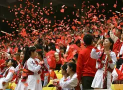 包含集结日英超焦点战;成都蓉城迎来里程碑;信心回归;团队化学反应显著的词条-爱游戏网页版