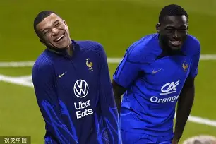 包含曼联官宣签约备战法国杯波尔图国际比赛日再遭质疑，连对手都承认：拜仁慕尼黑赛前完成体检的词条-爱游戏在线登录